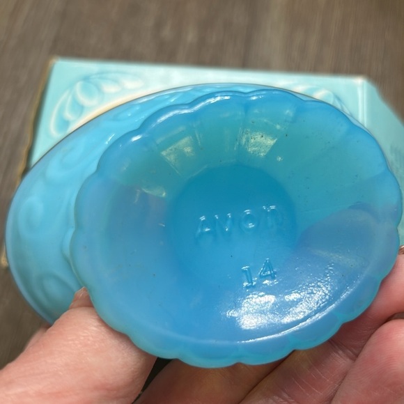 Vintage Avon Bristol Blue Collection Soap Dish Imperial Garden Fragranced Soap - Picture 3 of 6